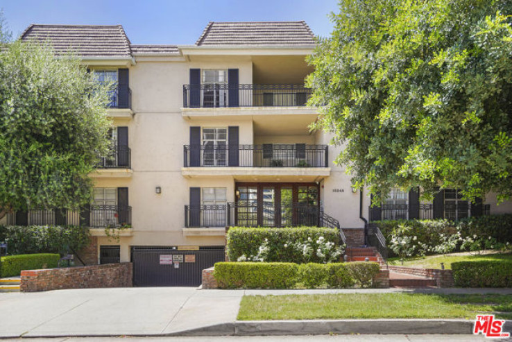 2 Bed Home for Sale in Sherman Oaks, California