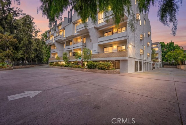 Residential Home in Sherman Oaks