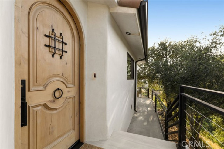 4 Bed Home for Sale in Tujunga, California