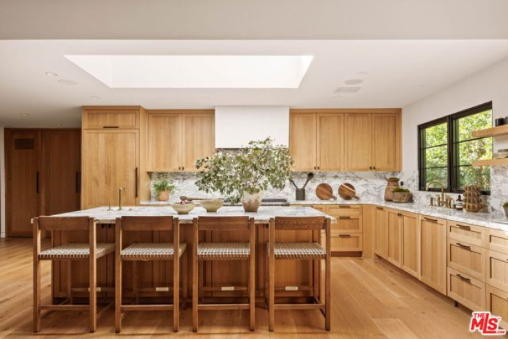 3 Bed Home for Sale in Los Angeles, California