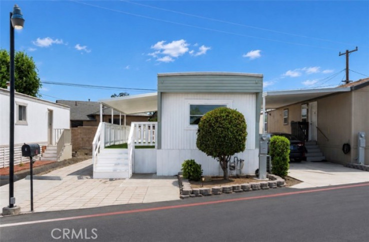 1 Bed Home for Sale in Bloomington, California