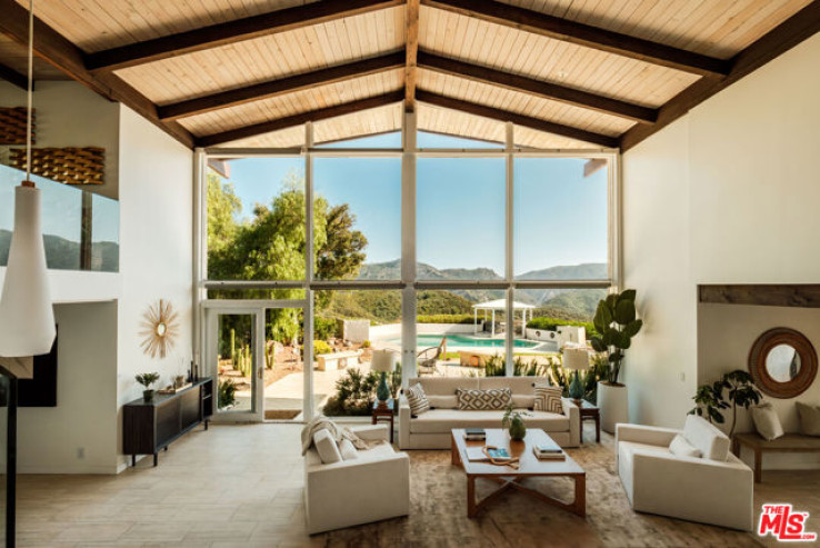 Residential Home in Malibu