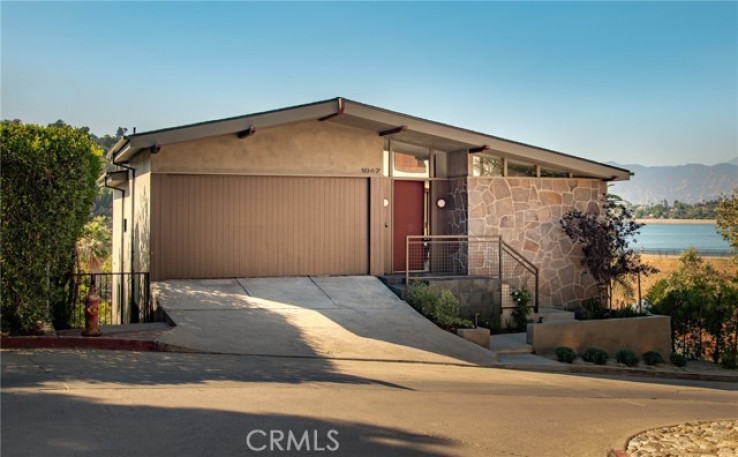 4 Bed Home for Sale in Los Angeles, California