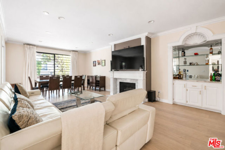 2 Bed Home for Sale in Sherman Oaks, California