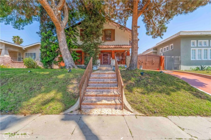 Residential Home in Hancock Park-Wilshire
