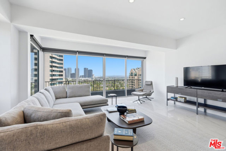2 Bed Home for Sale in Los Angeles, California