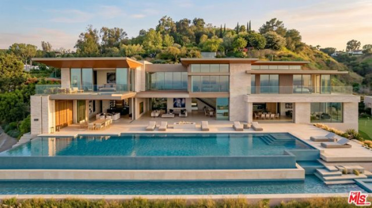 5 Bed Home for Sale in Pacific Palisades, California