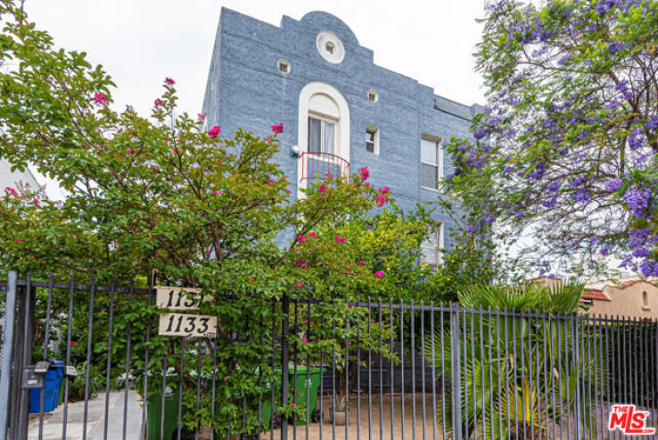 Residential Income in Hollywood