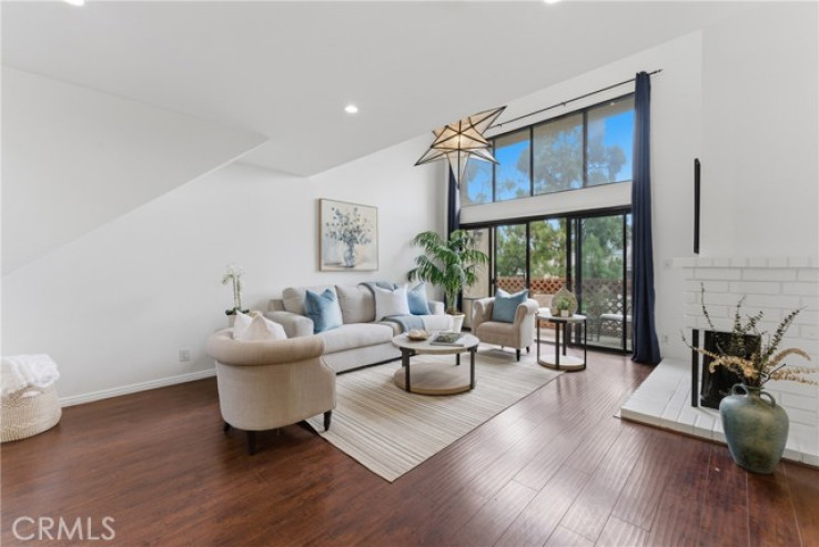 2 Bed Home for Sale in Playa del Rey, California