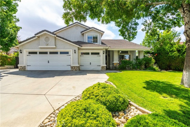 4 Bed Home for Sale in Palmdale, California