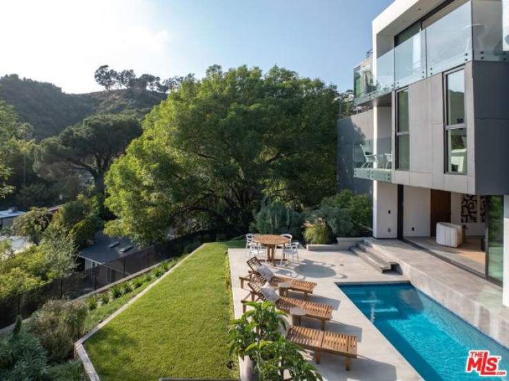 4 Bed Home for Sale in Los Angeles, California