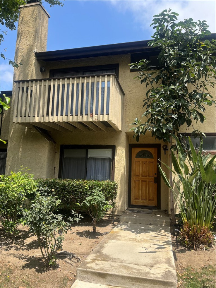 3 Bed Home for Sale in Lake Balboa, California