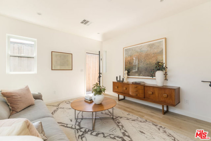 2 Bed Home for Sale in Los Angeles, California