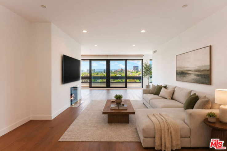 2 Bed Home for Sale in Los Angeles, California