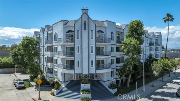 Residential Home in Sherman Oaks