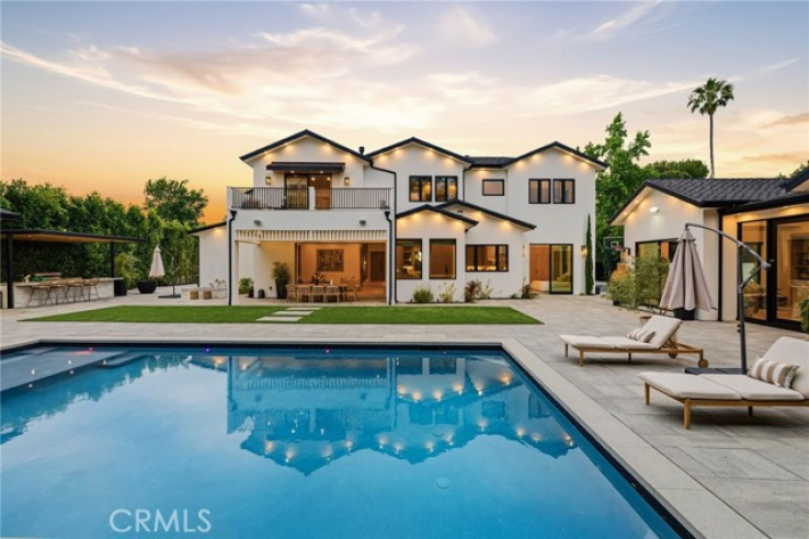 6 Bed Home for Sale in Encino, California