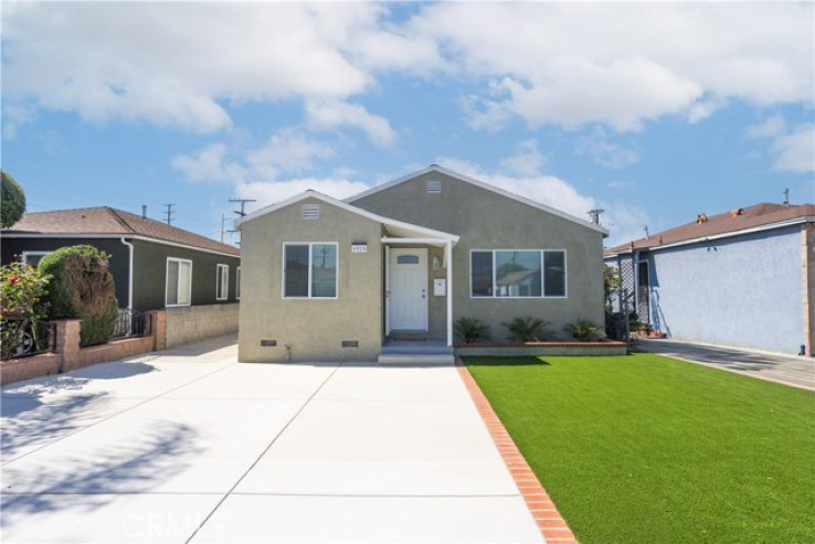 3 Bed Home for Sale in Hawthorne, California