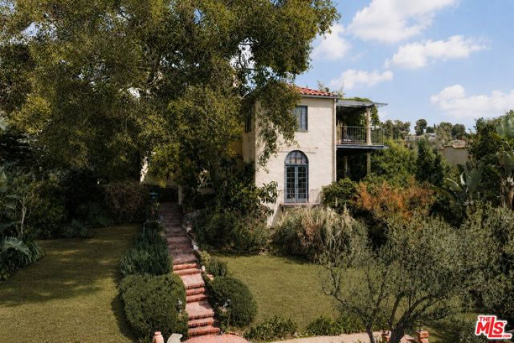 5 Bed Home for Sale in Los Angeles, California
