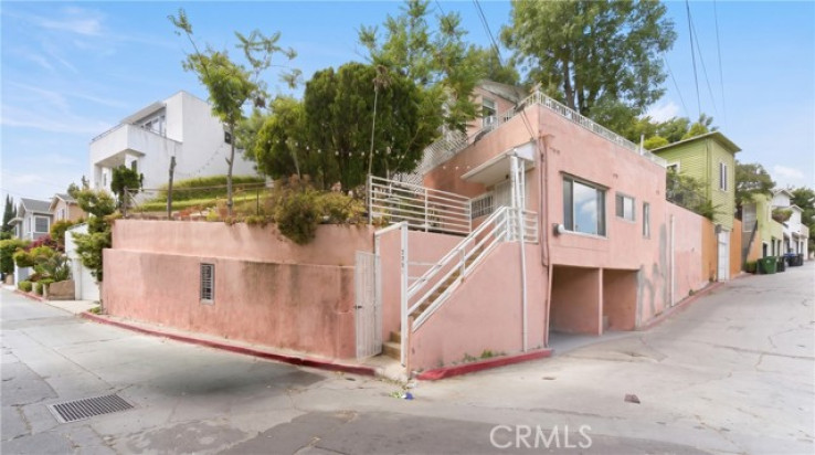  Income Home for Sale in Los Angeles, California