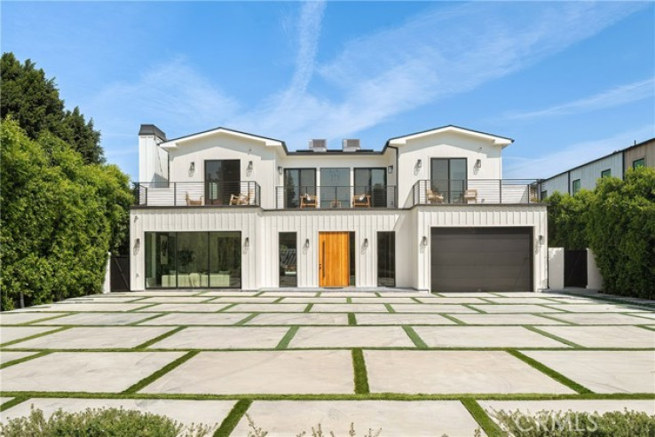 6 Bed Home for Sale in Valley Village, California