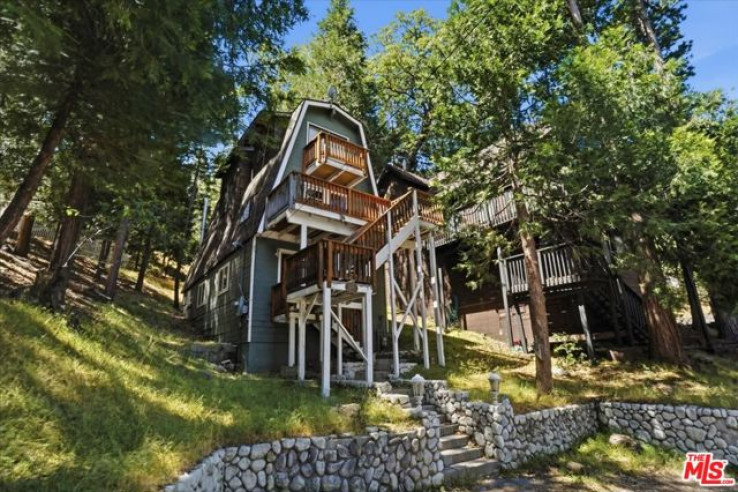 4 Bed Home for Sale in Lake Arrowhead, California