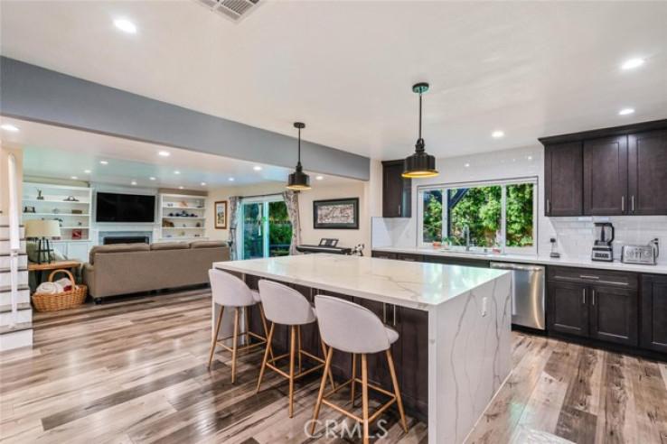 4 Bed Home for Sale in Encino, California