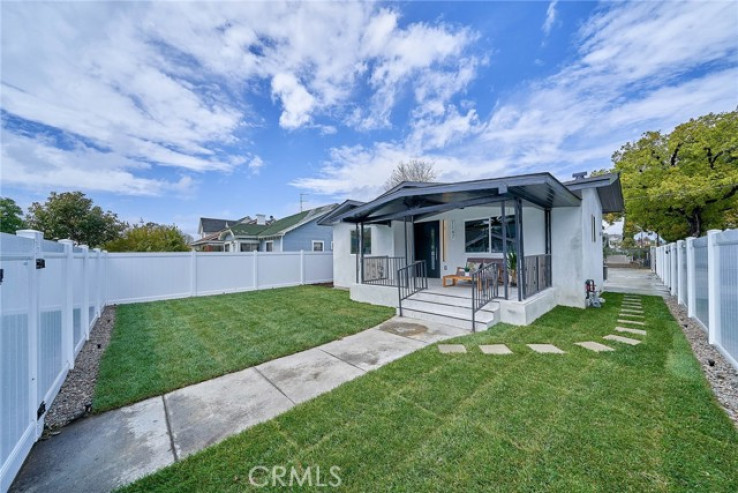 5 Bed Home for Sale in Los Angeles, California