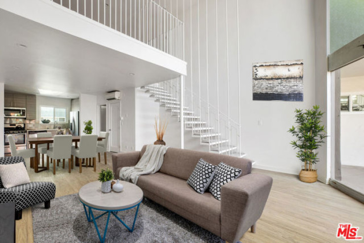  Income Home for Sale in Burbank, California