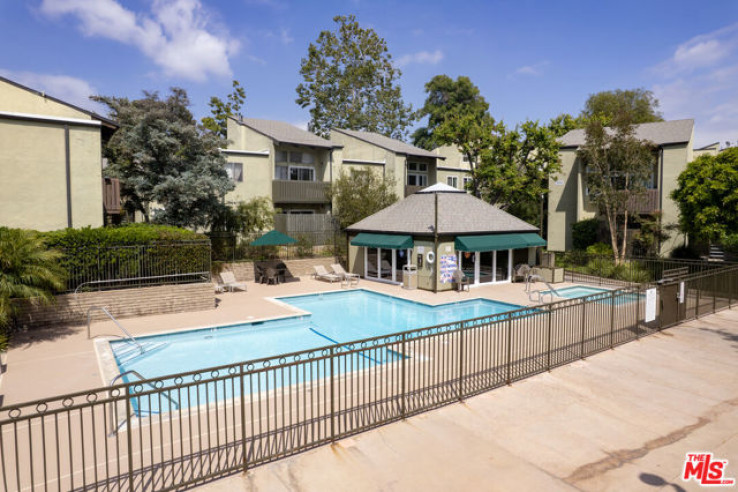 1 Bed Home for Sale in Culver City, California