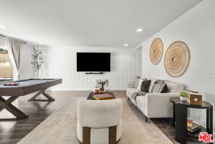 4 Bed Home for Sale in Saugus, California