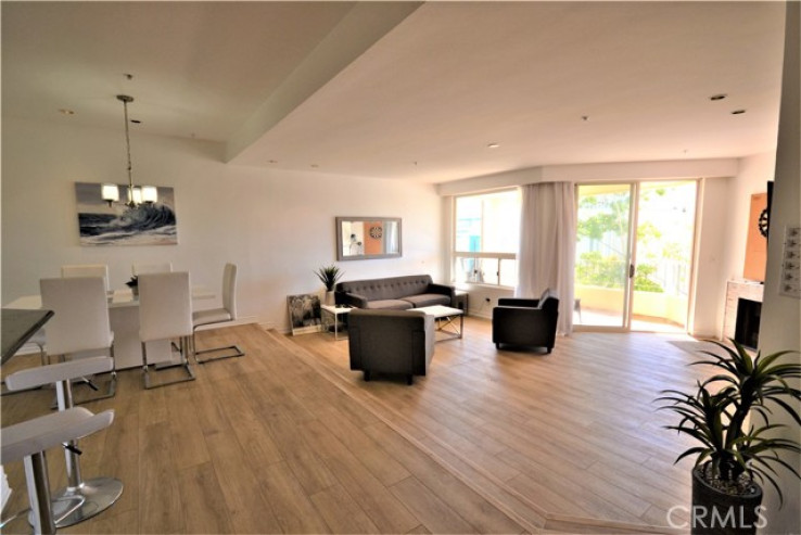2 Bed Home for Sale in Venice, California