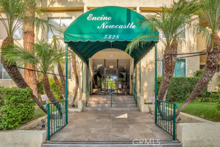 1 Bed Home for Sale in Encino, California