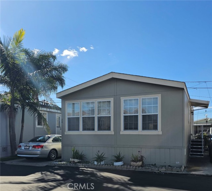 2 Bed Home for Sale in Costa Mesa, California