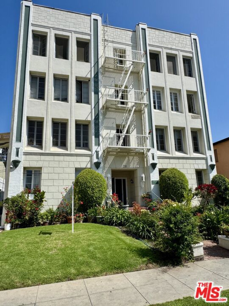  Income Home for Sale in Beverly Hills, California