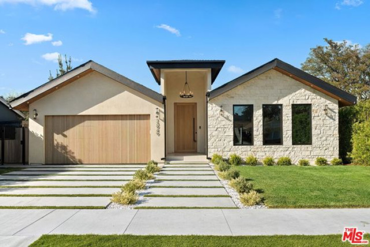 3 Bed Home for Sale in Sherman Oaks, California