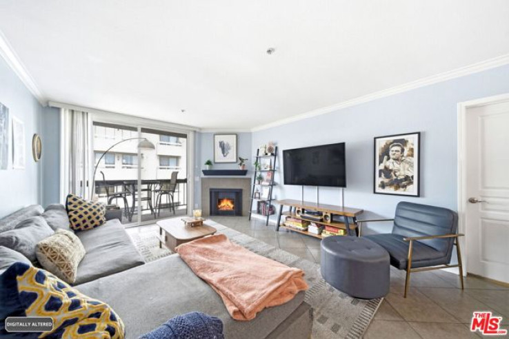 Residential Home in Hollywood
