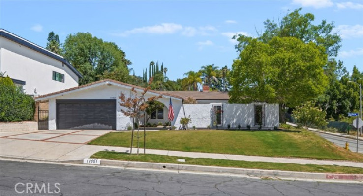 Residential Home in Granada Hills