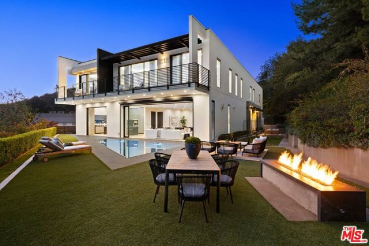 5 Bed Home for Sale in Beverly Hills, California