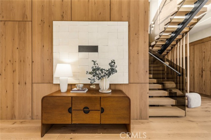 6 Bed Home for Sale in Valley Village, California