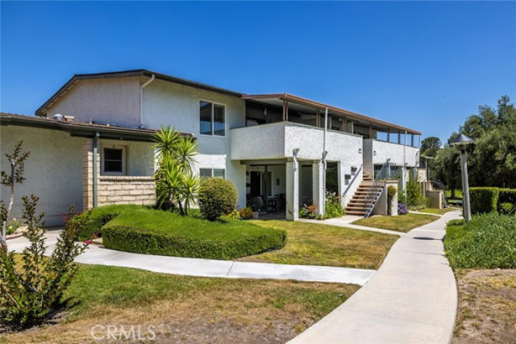 2 Bed Home for Sale in Newhall, California