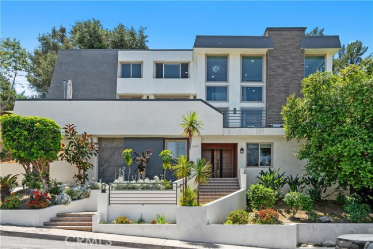 4 Bed Home for Sale in Sherman Oaks, California