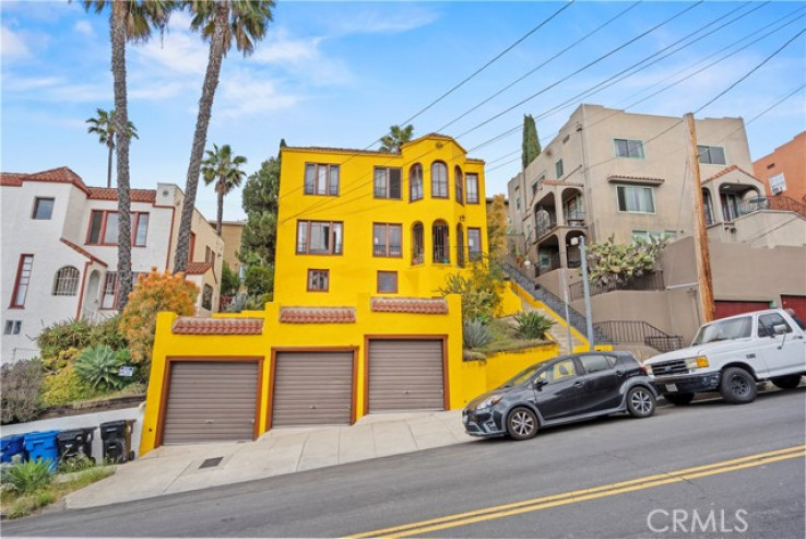 Residential Income in Los Angeles