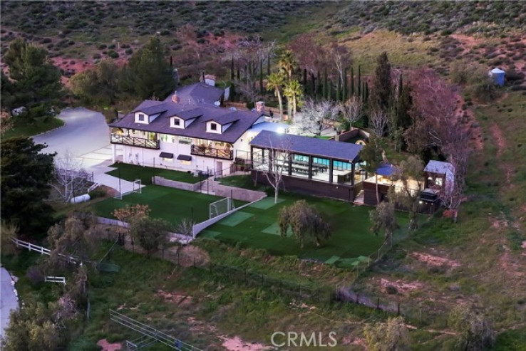 Residential Home in Agua Dulce