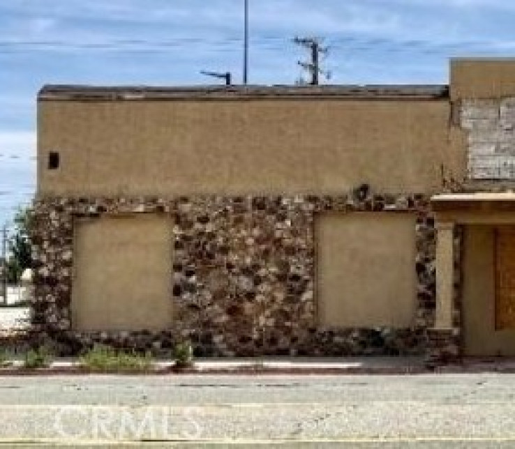  Commercial for Sale in Mojave, California