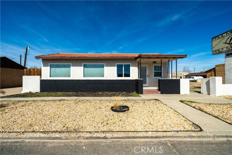  Commercial for Sale in Apple Valley, California