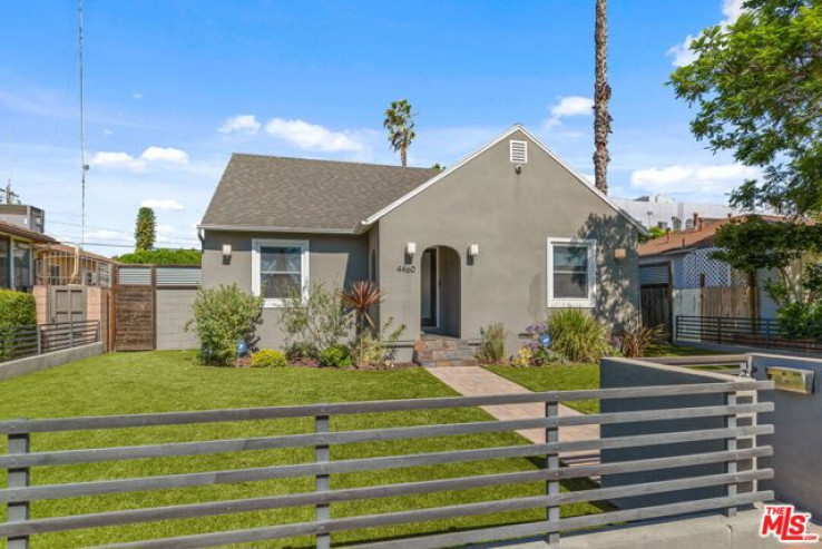 Residential Home in Sherman Oaks