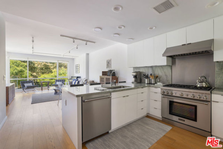 2 Bed Home for Sale in Santa Monica, California