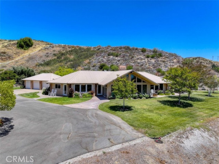 4 Bed Home for Sale in Castaic, California