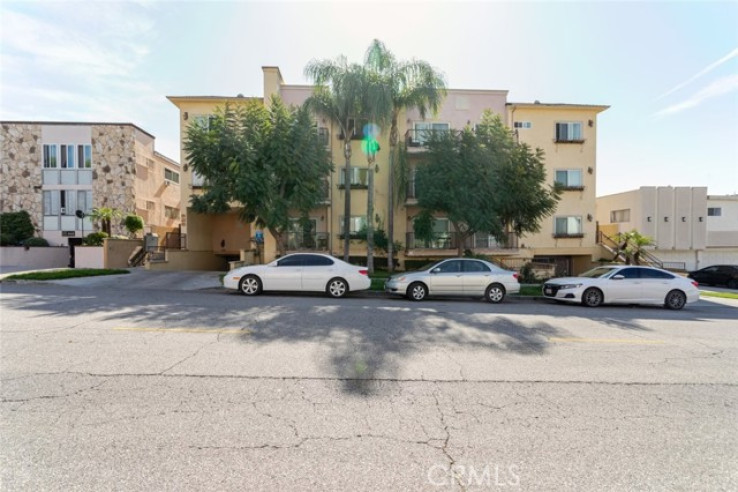 2 Bed Home for Sale in Burbank, California