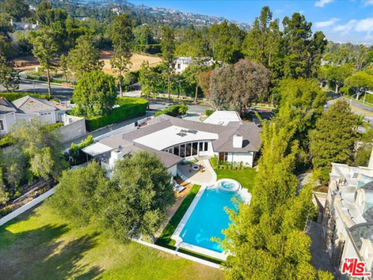 3 Bed Home for Sale in Beverly Hills, California